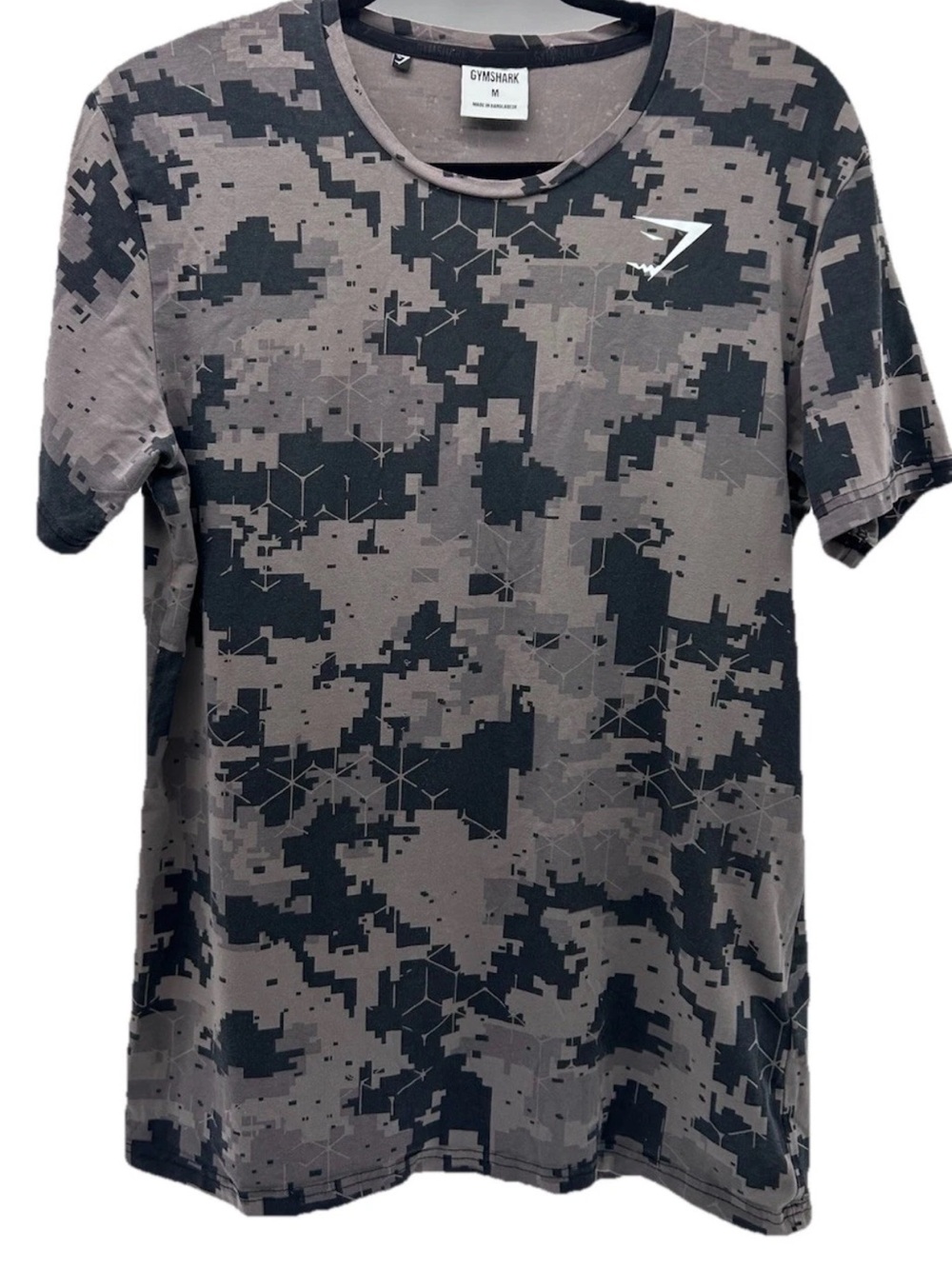 Gymshark Men’s Gray & Black Digital Camo Short Sleeve Tee